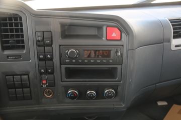 �й�����HOWO G5X�п� 220���� 4X2 5.4���Ű������ػ���(ZZ1187K421DF1)ͼƬ