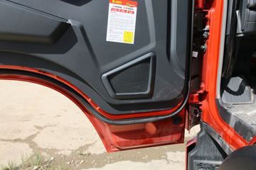 �й�����HOWO G5X�п� 220���� 4X2 5.4���Ű������ػ���(ZZ1187K421DF1)ͼƬ