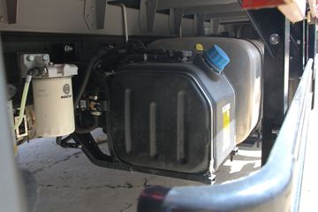 �й�����HOWO G5X�п� 220���� 4X2 5.4���Ű������ػ���(ZZ1187K421DF1)ͼƬ