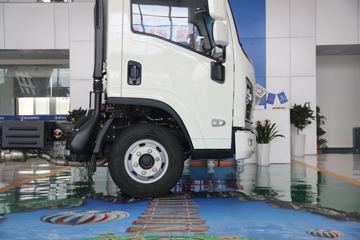 �������ó� ������9 ���˰� 156���� 4.15�׵�����ʽ�Ῠ(����)ͼƬ