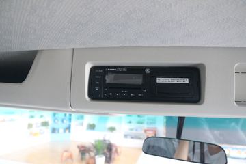 �������ó� ������9 ���˰� 156���� 4.15�׵�����ʽ�Ῠ(����)ͼƬ