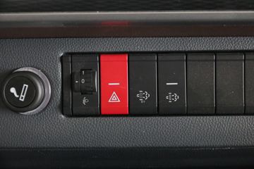 �������ó� ������9 ���˰� 156���� 4.15�׵�����ʽ�Ῠ(����)ͼƬ