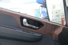 陕汽商用车 轩德翼9 速运版 156马力 4.15米单排厢式轻卡(国六)(SX5040XXYNP6331)