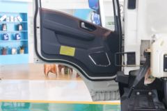 陕汽商用车 轩德翼9 速运版 156马力 4.15米单排厢式轻卡(国六)(SX5040XXYNP6331)