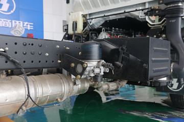 �������ó� ������9 ���˰� 156���� 4.15�׵�����ʽ�Ῠ(����)ͼƬ