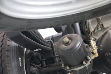 �������ó� ������9 ���˰� 156���� 4.15�׵�����ʽ�Ῠ(����)ͼƬ