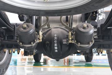 �������ó� ������9 ���˰� 156���� 4.15�׵�����ʽ�Ῠ(����)ͼƬ