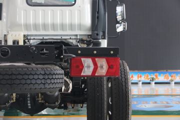 �������ó� ������9 ���˰� 156���� 4.15�׵�����ʽ�Ῠ(����)ͼƬ