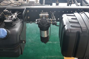 �������ó� ������9 ���˰� 156���� 4.15�׵�����ʽ�Ῠ(����)ͼƬ