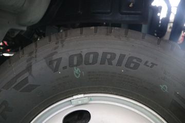 �������ó� ������9 ���˰� 156���� 4.15�׵�����ʽ�Ῠ(����)ͼƬ