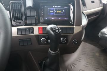 �������� ����H5�п� 245���� 4X2 6.8�ײ�դʽ�ػ���(��ʿ��10��)(LZ5180CCYH5AC1)ͼƬ