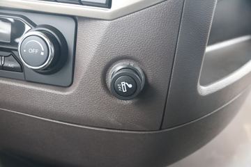 �������� ����H5�п� 245���� 4X2 6.8�ײ�դʽ�ػ���(��ʿ��10��)(LZ5180CCYH5AC1)ͼƬ