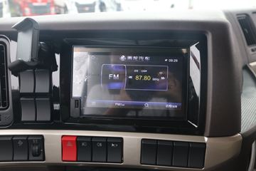 �������� ����H5�п� 245���� 4X2 6.8�ײ�դʽ�ػ���(��ʿ��10��)(LZ5180CCYH5AC1)ͼƬ