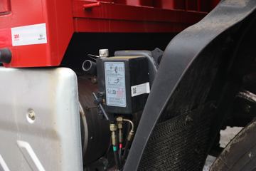 �������� ����H5�п� 245���� 4X2 6.8�ײ�դʽ�ػ���(��ʿ��10��)(LZ5180CCYH5AC1)ͼƬ