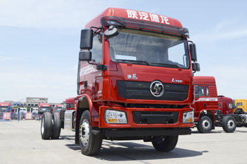 陕汽重卡 德龙L3000 经典版 260马力 4X2 9.8米厢式载货车(国六)(SX5189XXYLA721F2)