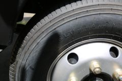 东风 多利卡D6-N 锐能版 115马力 4.17米单排栏板轻卡(国六)(EQ1041S3CDF)