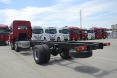 陕汽重卡 德龙L3000 270马力 6X2 6.9米栏板载货车(高顶)(国六)(SX1259LB9F1)