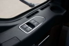 陕汽重卡 德龙M3000S 350马力 4X2牵引车(国六)(SX4189MB1Q1)