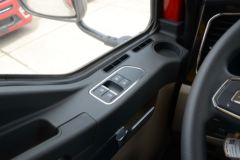 陕汽重卡 德龙M3000S 460马力 6X4牵引车(SX4250MC4F1)