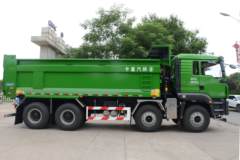 陕汽重卡 德龙M3000S 公路标准版 400马力 8X4 6.8米自卸车(国六)