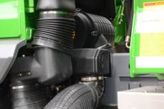 陕汽重卡 德龙M3000S 公路标准版 400马力 8X4 6.8米自卸车(国六)