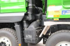 陕汽重卡 德龙M3000S 公路标准版 400马力 8X4 6.8米自卸车(国六)