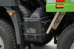 陕汽重卡 德龙X5000 公路标准版 430马力 8X4 7.6米自卸车(国六)(SX33195D406)