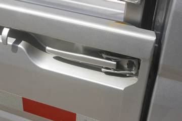 ���� �ٹ�С�� 1.5L 107���� ���� 3.005�׵��Ų�դʽ΢��(LZW5028CCYP6AP)ͼƬ