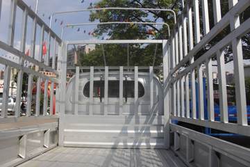 ���� �ٹ�С�� 1.5L 107���� ���� 3.005�׵��Ų�դʽ΢��(LZW5028CCYP6AP)ͼƬ