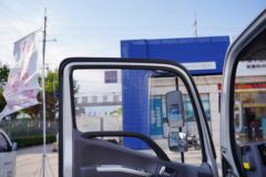 福田 时代领航5 131马力 4.14米单排厢式轻卡(国六)(BJ5046XXY9JBA-04)