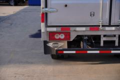 福田 时代领航5 131马力 4.14米单排厢式轻卡(国六)(BJ5046XXY9JBA-04)