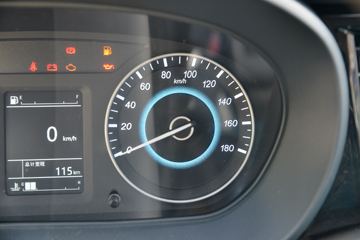 ���� ����V3 1.6L 122���� 2.7��˫������΢��(����)(BJ1030V4AV8-32)ͼƬ