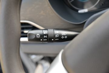 ���� ����V3 1.6L 122���� 2.7��˫������΢��(����)(BJ1030V4AV8-32)ͼƬ