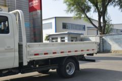 福田 时代领航S1 122马力 2.7米双排栏板小卡