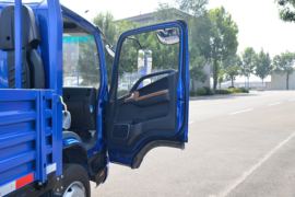 骏铃V7(原骏铃A8)&nbsp;载货车驾驶室                                               图片