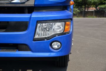 ���� ����˹V9 220���� 4X2 5.95�ײ�դʽ�ػ���ͼƬ