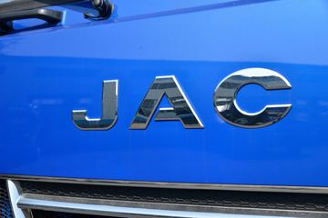 ���� ����˹V9 220���� 4X2 5.95�ײ�դʽ�ػ���ͼƬ