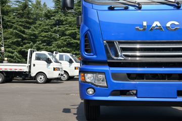 ���� ����˹V9 220���� 4X2 5.95�ײ�դʽ�ػ���ͼƬ