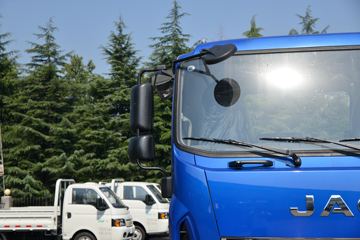 ���� ����˹V9 220���� 4X2 5.95�ײ�դʽ�ػ���ͼƬ