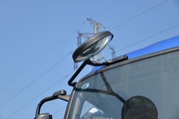 ���� ����˹V9 220���� 4X2 5.95�ײ�դʽ�ػ���ͼƬ