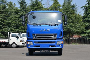 江淮 德沃斯V9 220马力 4X2 5.48米排半栏板载货车(HFC1181B80K1D4S)