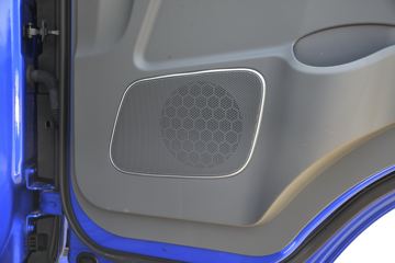 ���� ����˹V9 220���� 4X2 5.95�ײ�դʽ�ػ���ͼƬ