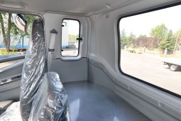 ���� ����˹V9 220���� 4X2 5.95�ײ�դʽ�ػ���ͼƬ