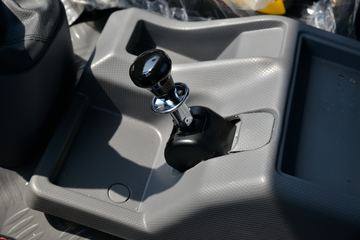 ���� ����˹V9 220���� 4X2 5.95�ײ�դʽ�ػ���ͼƬ