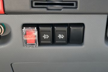 ���� ����˹V9 220���� 4X2 5.95�ײ�դʽ�ػ���ͼƬ