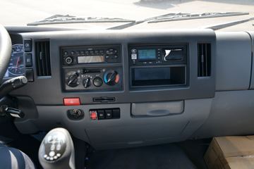 ���� ����˹V9 220���� 4X2 5.95�ײ�դʽ�ػ���ͼƬ