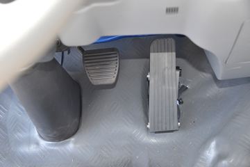 ���� ����˹V9 220���� 4X2 5.95�ײ�դʽ�ػ���ͼƬ