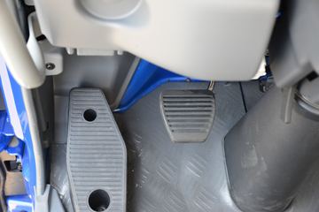 ���� ����˹V9 220���� 4X2 5.95�ײ�դʽ�ػ���ͼƬ