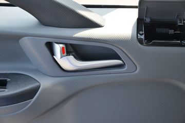 ���� ����˹V9 220���� 4X2 5.95�ײ�դʽ�ػ���ͼƬ