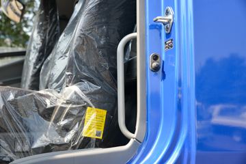 ���� ����˹V9 220���� 4X2 5.95�ײ�դʽ�ػ���ͼƬ